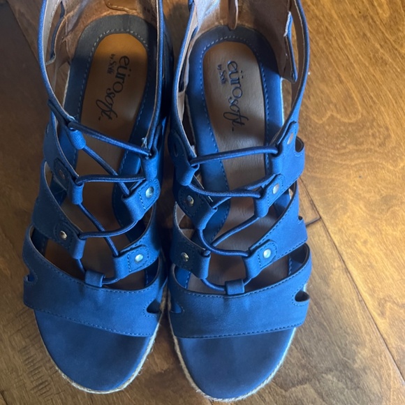 Moving CLEANOUT!! - Picture 16 of 16